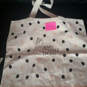 Tote bag