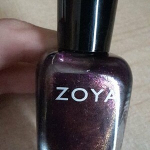 Vernis Zoya Valerie