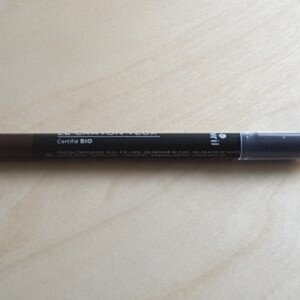 Crayon yeux terre brûlée