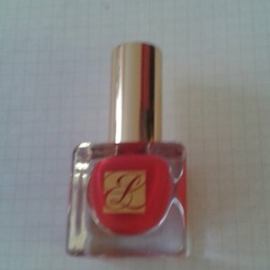 Vernis Estée Lauder