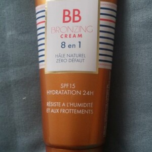 BB crème BB bronzing cream