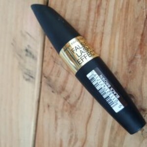 Mascara false lash