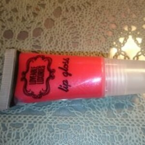 Petit gloss rose rouge