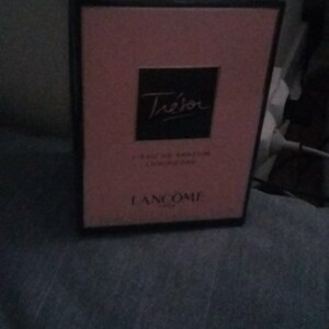 Tresor Lumineuse Lancôme