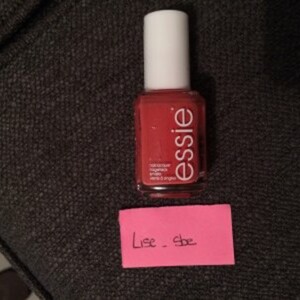 Vernis corail Essie