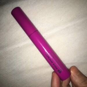 Mascara volume déployé