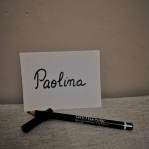 Natural definition eye pencil