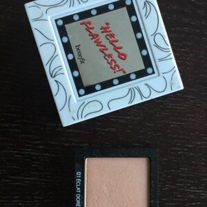 poudre benefit et guerlain