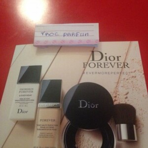 Trois echantillons dior