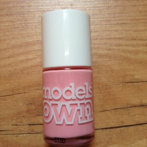 Vernis Models Own n° 033 Pastel Pink