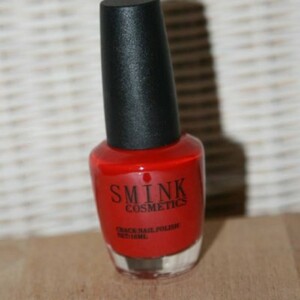 Vernis craquelé rouge