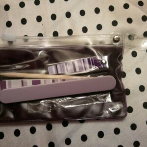 Kit manucure voyage violet