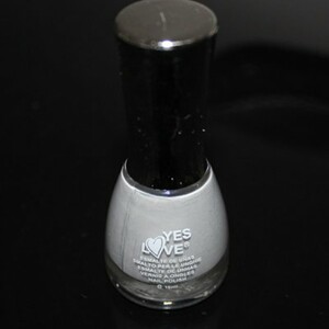 Vernis gris