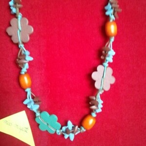 Collier turquoise orange marron