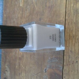 vernis gris