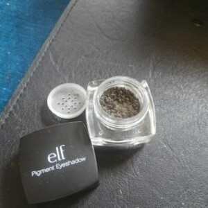 Pigment Eyeshadow "Mystic Moss"