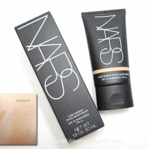 Pure radiant tinted moisturizer