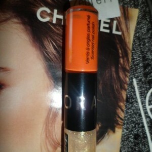 Deux vernis en un