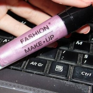 Gloss Fashion make up