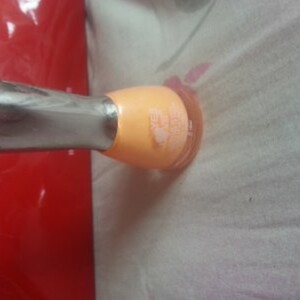 vernis orange fluo