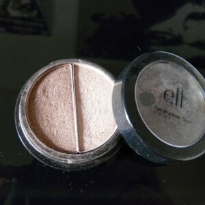 Eyeshadow duo