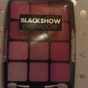 blackshow eyeshadow