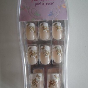 faux ongles autocollants