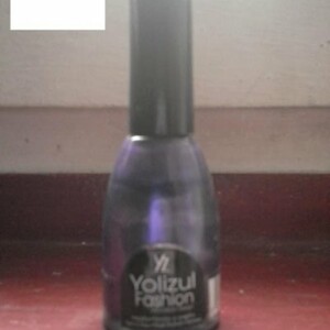 vernis violet foncé