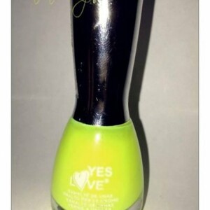 Vernis jaune fluo