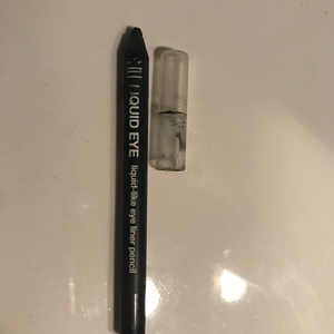 Crayon noir Milani (Liquid eye Pencil)