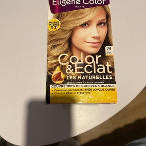 Coloration cheveux blond très clair