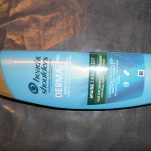 shampoing antipelliculaire DermaXPro