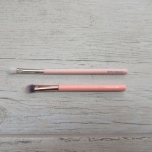 Lot de 2 pinceaux de maquillage