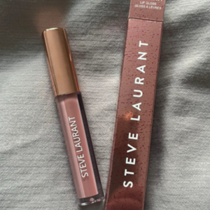 gloss a levres steve laurant