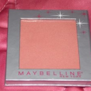 Blush pèche Maybelline