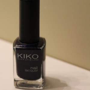 Vernis bleu nuit