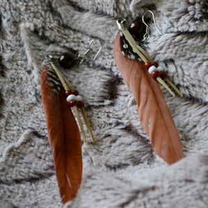 Boucles d'Oreilles Plumes Marron t Perles