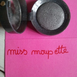 Ombre à paupières Bourjois gris pailette