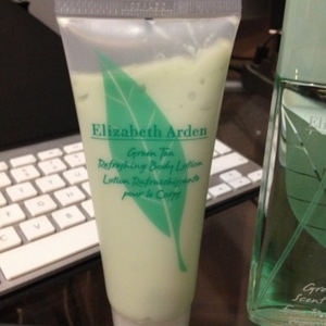 LOTION rafraichissante pour le corps Green Tea