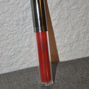 extra volume lipgloss