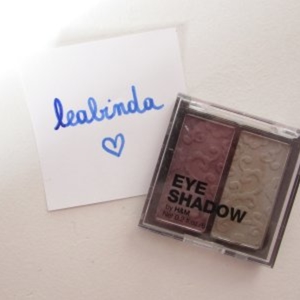 Eye shadow