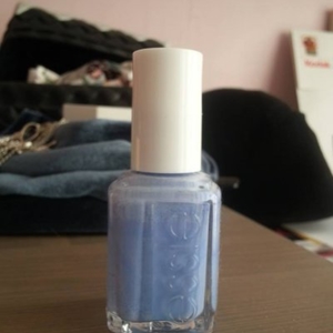 Vernis bleu/violet clair