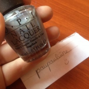 Vernis bleu gris nacré OPI full size