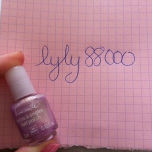 Mini vernis violet pailleté