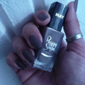 Vernis Peggy Sage