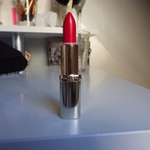 Rouge à lèvres, L'oréal