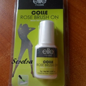 Colle pour faux ongles
