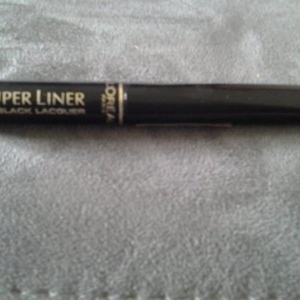 Super liner black lacquer