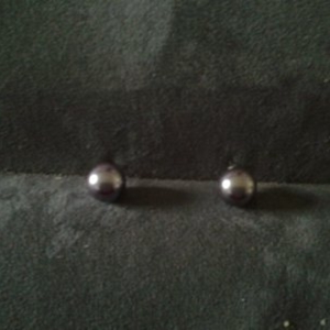 Boucles rondes/perles grises