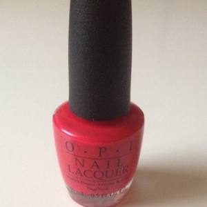 Vernis rouge OPI